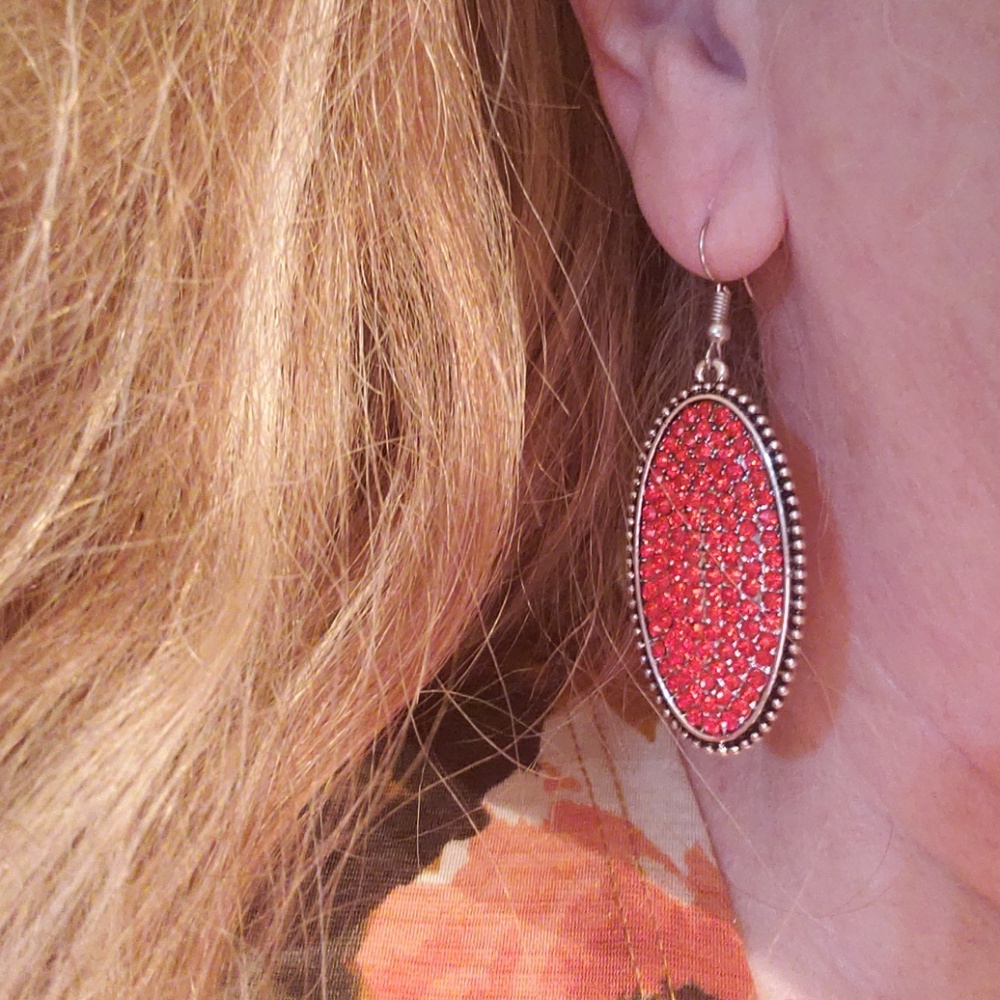 TRENDY BEAUTIFUL EARRINGS - Picture 2 of 3